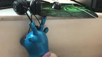 打游戏主机嗡嗡响